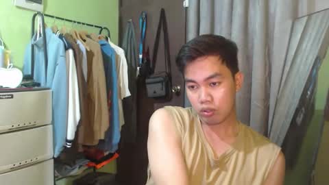 Snapshot of cumloader_ian4u chatting on October 19, 4:57 am IAN online show from October 19, 4:57 am