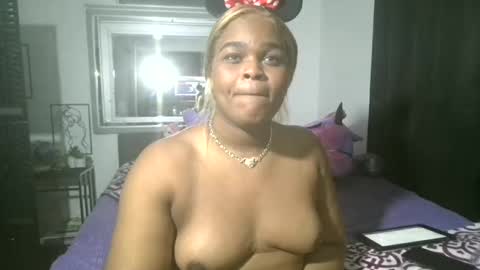 Ava Rain online show from January 1, 11:49 am