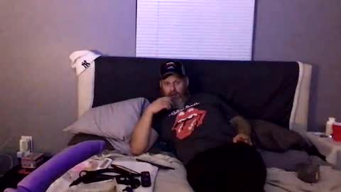 Mike Smalls online show from December 7, 8:22 am