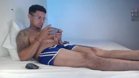 cummerlatino online show from February 25, 8:14 am