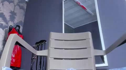 Snapshot of cumming_tiffani chatting on September 23, 1:47 pm cumming tiffani online show from September 23, 1:47 pm