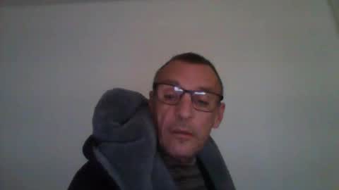 Snapshot of cumseeme002 chatting on February 17, 10:34 am Alan online show from February 17, 10:34 am
