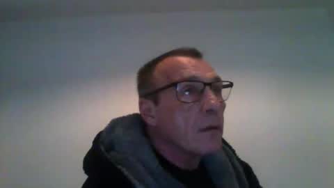 Snapshot of cumseeme002 chatting on February 28, 2:29 pm Alan online show from February 28, 2:29 pm