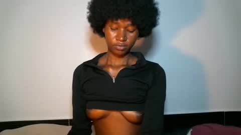 Shiiro online show from November 8, 12:16 pm