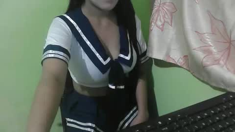 cumwhore4uxox online show from November 24, 11:10 am