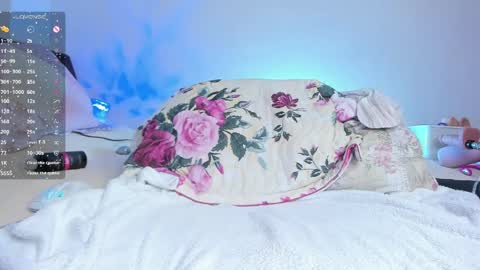 Linnette online show from May 31, 6:09 pm