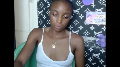 Snapshot of cupidxdoll chatting on February 10, 3:46 am cupidxdoll online show from February 10, 3:46 am