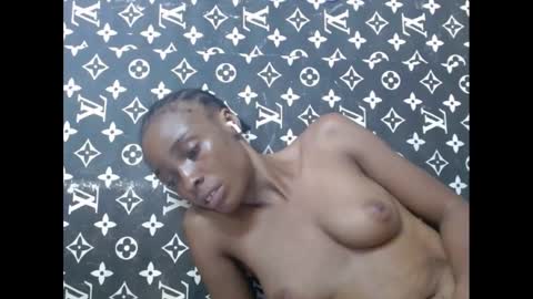 Snapshot of cupidxdoll chatting on February 17, 11:02 am cupidxdoll online show from February 17, 11:02 am