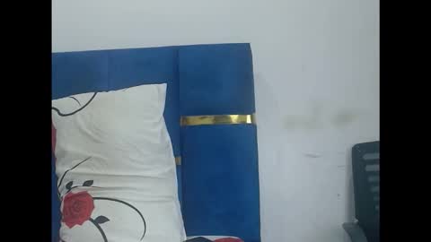 Snapshot of cupidxdoll chatting on February 10, 12:59 am cupidxdoll online show from February 10, 12:59 am