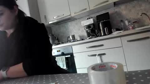 maria  alex online show from February 4, 8:53 am