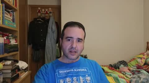 Snapshot of curiosillo1983 chatting on April 29, 9:13 am curiosillo1983 online show from April 29, 9:13 am