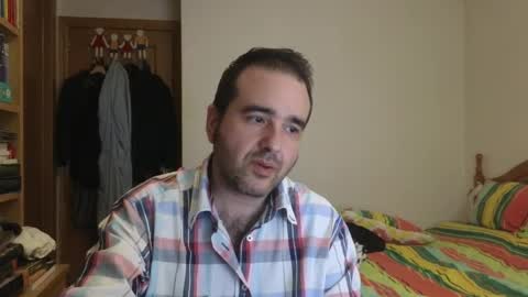 Snapshot of curiosillo1983 chatting on May 6, 4:56 pm curiosillo1983 online show from May 6, 4:56 pm