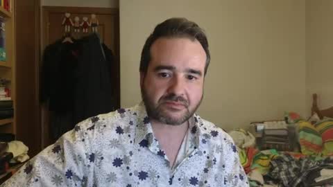 Snapshot of curiosillo1983 chatting on May 28, 6:05 pm curiosillo1983 online show from May 28, 6:05 pm