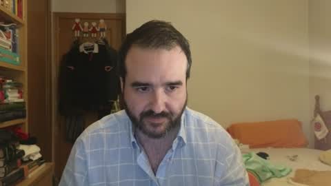Snapshot of curiosillo1983 chatting on June 12, 10:25 am curiosillo1983 online show from June 12, 10:25 am