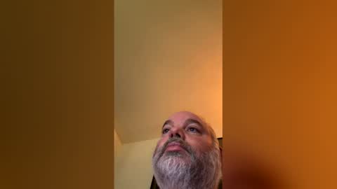 Snapshot of curiousbate1 chatting on June 6, 12:27 am CuriousBate1 online show from June 6, 12:27 am