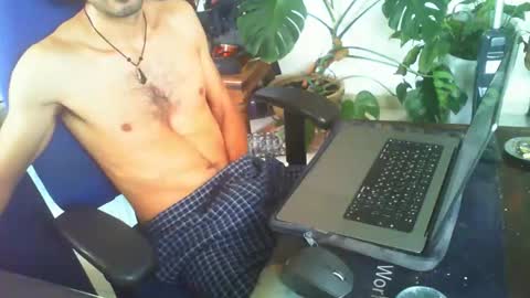 Snapshot of curiousgenie chatting on October 12, 7:29 am curiousgenie online show from October 12, 7:29 am