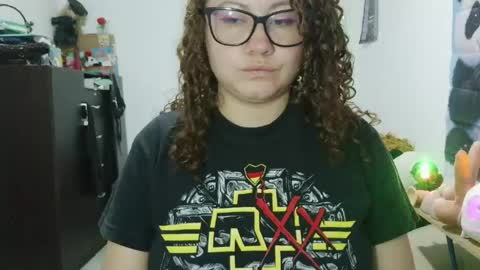 Vannesa online show from May 26, 3:02 am