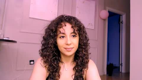Snapshot of curly_jade_ chatting on April 14, 5:08 pm curly_jade_ online show from April 14, 5:08 pm