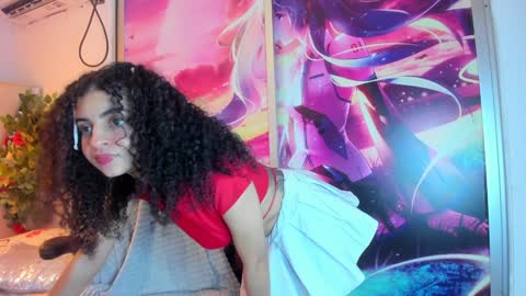 Snapshot of curlyrose_ chatting on December 9, 11:34 pm Rose online show from December 9, 11:34 pm