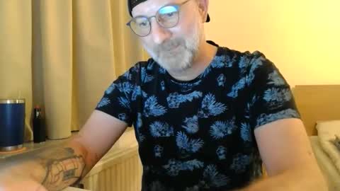 Curman85 online show from April 15, 10:21 pm