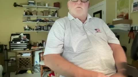 Snapshot of curo69 chatting on December 9, 6:25 pm ALAN online show from December 9, 6:25 pm