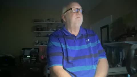 Snapshot of curo69 chatting on October 1, 11:38 am ALAN online show from October 1, 11:38 am