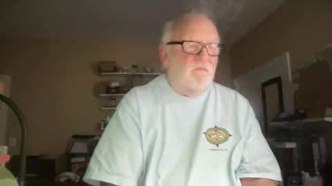 Snapshot of curo69 chatting on November 4, 6:07 pm ALAN online show from November 4, 6:07 pm