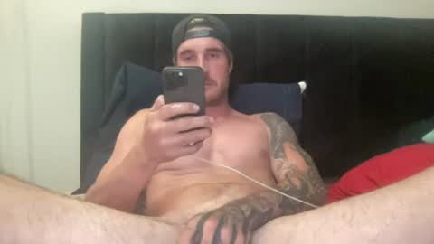 Snapshot of curvekingxx chatting on June 18, 3:51 am CurveKing online show from June 18, 3:51 am