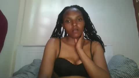 Snapshot of curvy520819 chatting on November 14, 8:46 am curvy520819 online show from November 14, 8:46 am
