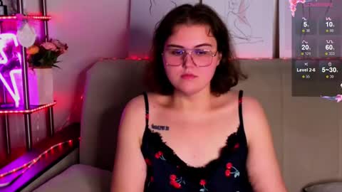 Snapshot of curvy_janie chatting on October 17, 8:17 am Jane online show from October 17, 8:17 am