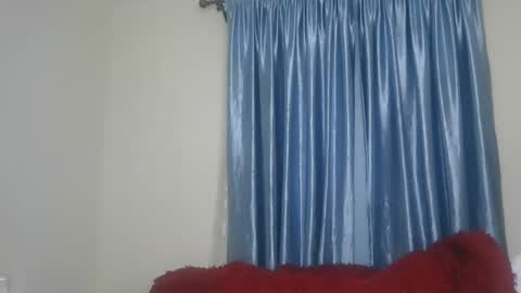 mel online show from February 12, 3:23 am