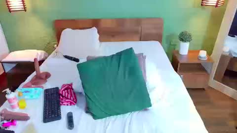 Danna online show from March 21, 1:10 am