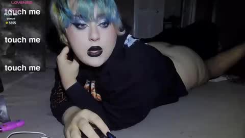 Curvygothfemboy online show from February 11, 7:02 am