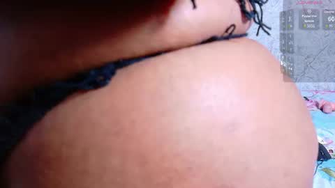 Snapshot of curvyhomebebe chatting on June 25, 5:12 am curvyhomebebe online show from June 25, 5:12 am
