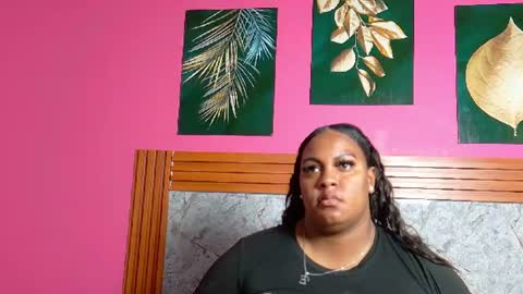Snapshot of curvyhomebebe chatting on June 26, 3:00 am curvyhomebebe online show from June 26, 3:00 am