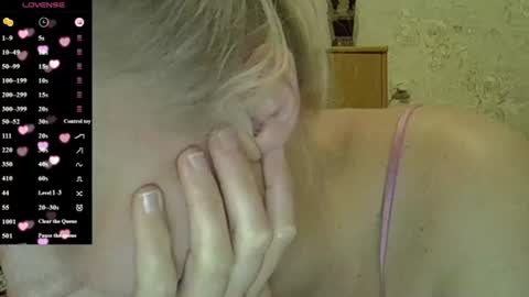 Snapshot of curvywild_lady30 chatting on July 17, 11:53 pm Curvy online show from July 17, 11:53 pm
