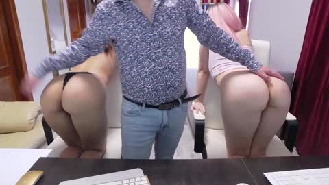 Snapshot of cute00kiara chatting on February 26, 12:58 pm  and follow twittercute00kiara2 online show from February 26, 12:58 pm