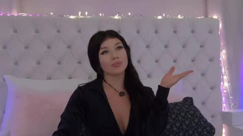 Snapshot of cute_b_alice chatting on May 13, 2:42 am Alissa online show from May 13, 2:42 am