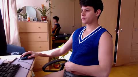 Tomas online show from May 1, 12:32 pm