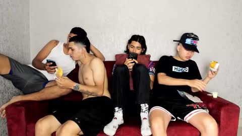 ARTURO-18  MATIAS-18  NIKOLAY-19  HADES-18  GABO-19 online show from March 4, 1:59 pm