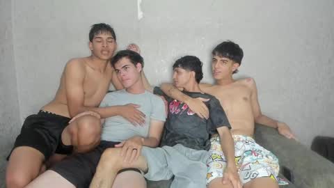 ARTURO-18  MATIAS-18  NIKOLAY-19  HADES-18  GABO-19 online show from May 15, 7:32 pm