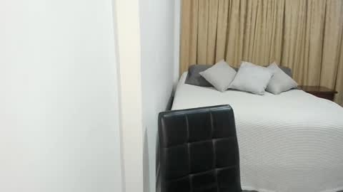 Sara online show from February 25, 5:08 am