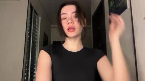 Snapshot of cute_bubbles chatting on January 14, 2:39 am cute_bubbles online show from January 14, 2:39 am