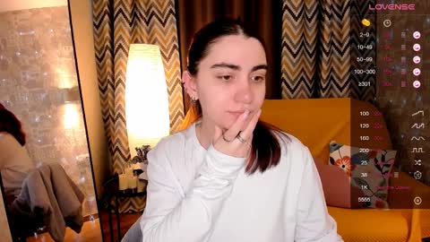 Hanna online show from April 2, 2:09 am