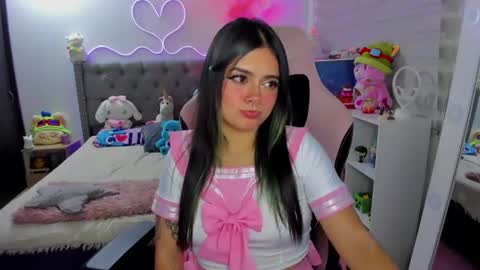 Snapshot of cute_dani__ chatting on July 26, 4:31 am Dani online show from July 26, 4:31 am