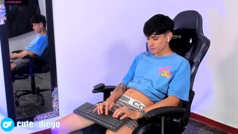 Diego online show from December 10, 11:19 pm