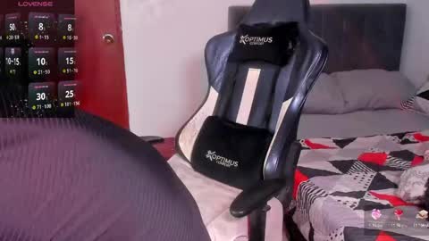 Snapshot of cute_diego_ chatting on May 23, 10:25 pm Diego online show from May 23, 10:25 pm