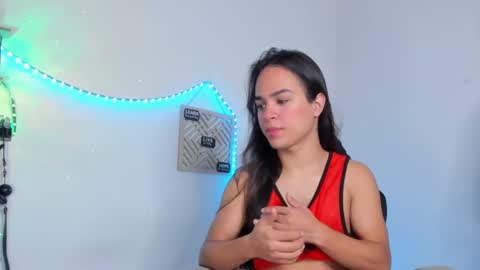 Cute horny1 online show from March 3, 5:09 am