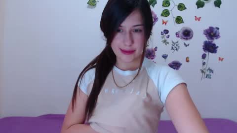 Snapshot of cute_isaa chatting on May 5, 2:52 am Isabella online show from May 5, 2:52 am
