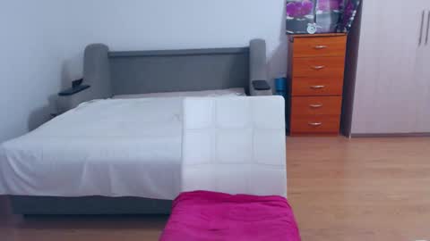 cute_jes online show from January 6, 4:44 pm